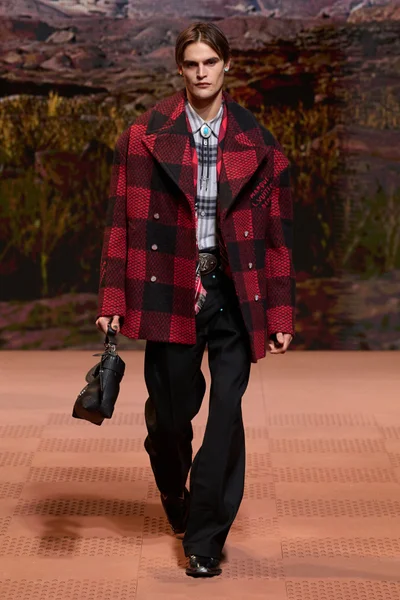 Look 52